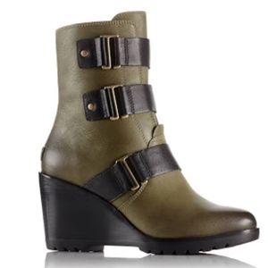 Hunter Green SOREL After Hours Leather Bootie